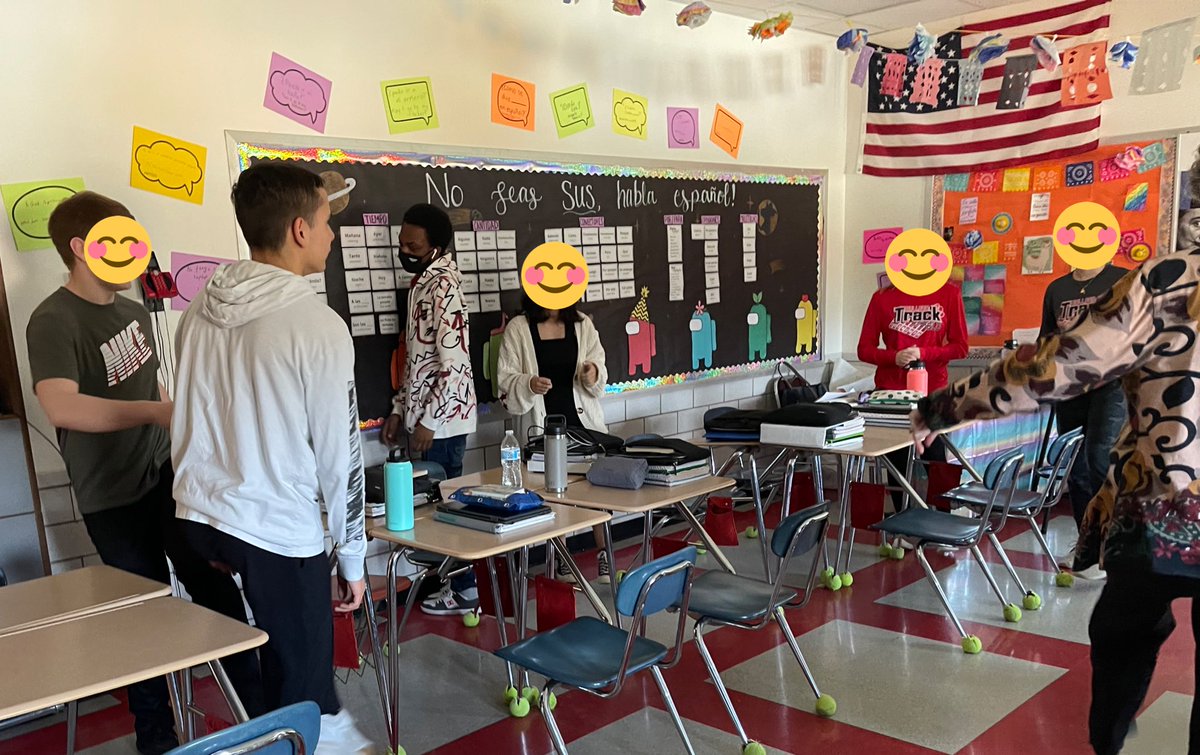 KennedyKoe2's tweet photo. Commands in Spanish class can be fun! The students used it when learning/performing Cho-co-la-te, the hokey pokey, and Salsa. Now they are learning more traditional dances, so stay tuned!! @BJKURTZ @Junko_Yamamoto @srucoe @PSMLA1 #studentteaching #PPP https://t.co/hPmPhU0xRq