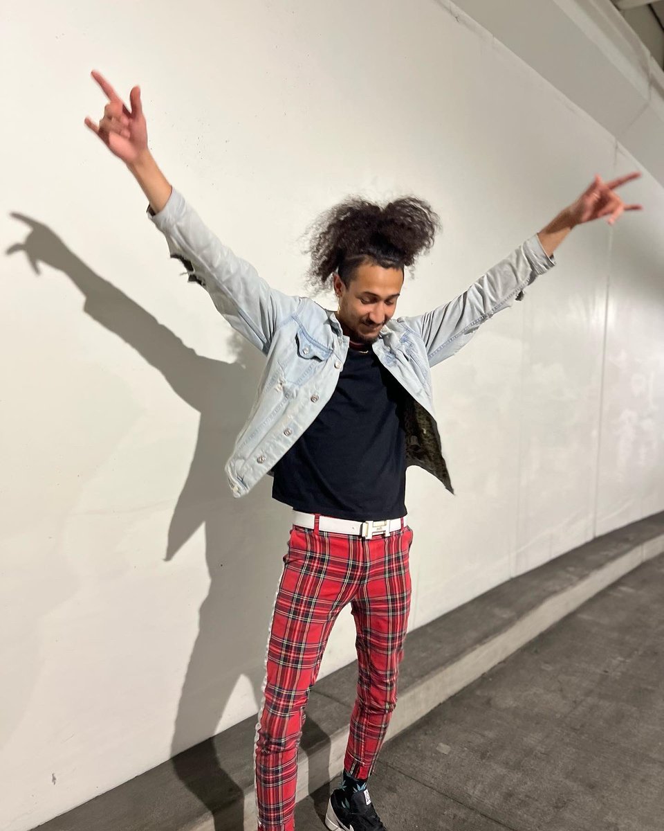 LilsmoothYT's tweet photo. Enjoying life on my 25th Birthday https://t.co/edlU1tNkHD
