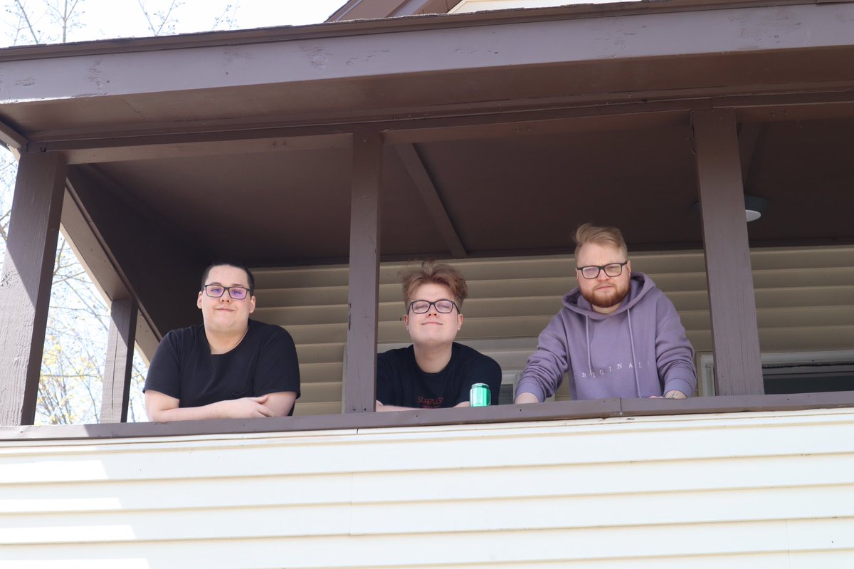 SimpleRobinson™ tweet media