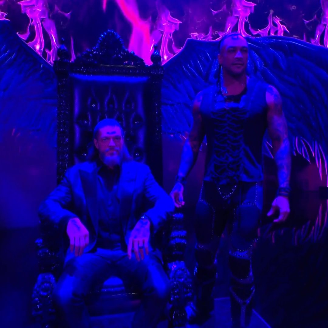 WWE tweet media