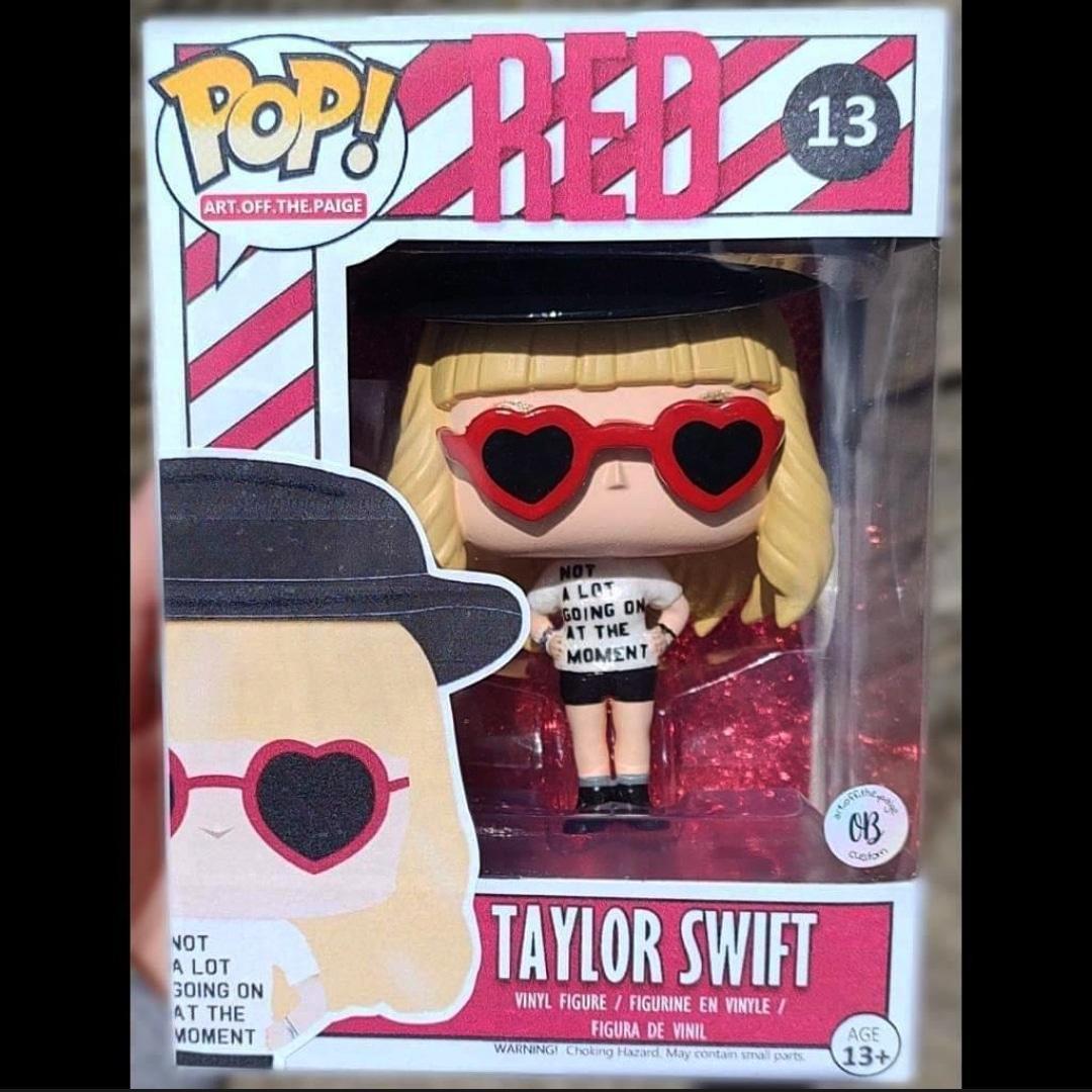 CUSTOM Taylor Swift Funko Pop Red (Taylor's Version) ❤️ @art.off.the.paige, Taylor  Swift Funko