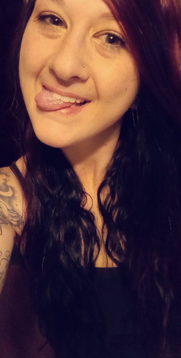 rabidxgamer64's tweet photo. Happy monday!!!  I'm going to start my barfday stream sooon!!! 7:30pm est it starts and the countdown to getting a year older begins  🥰��come hang out wifff me while I spend my night with my friends and community.  Love and appreciation goes out to all of yall💜#twitchaffiliate https://t.co/Iz3Hutxqim