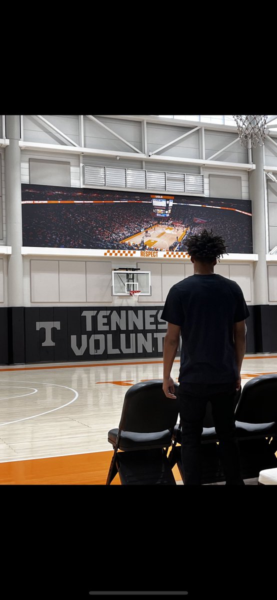 AK (@thatmanalec) on Twitter photo S/O to <a href="/CoachBLentz/">Bryan Lentz</a> & <a href="/Vol_Hoops/">Tennessee Basketball</a> for having my family and I down for a visit. Beautiful facilities and city! We appreciate you showing us around and what you have to offer!! #GBO #TGBTG S/O to <a href="/CoachBLentz/">Bryan Lentz</a> & <a href="/Vol_Hoops/">Tennessee Basketball</a> for having my family and I down for a visit. Beautiful facilities and city! We appreciate you showing us around and what you have to offer!! #GBO #TGBTG