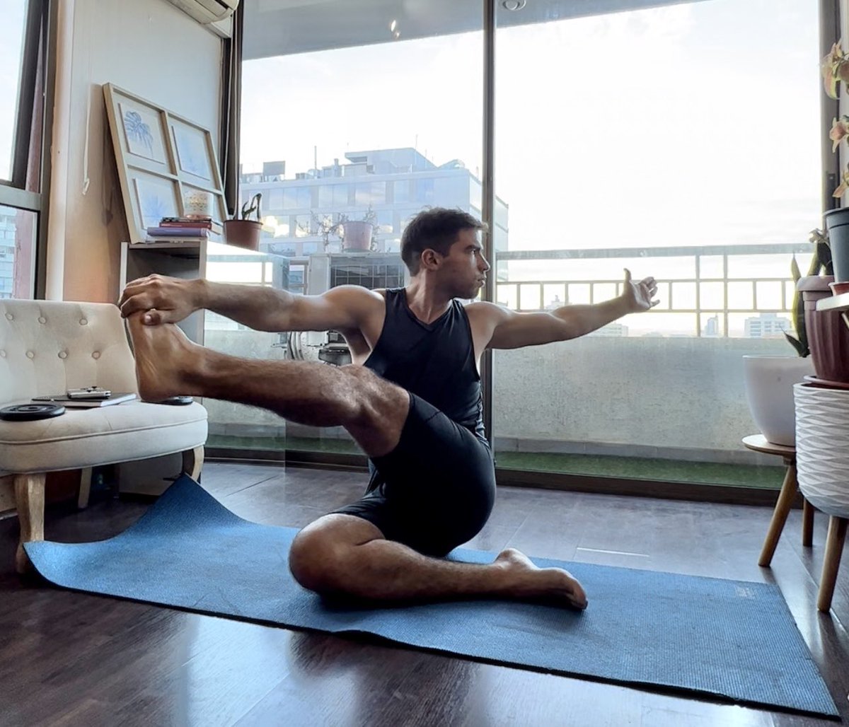 GustavChopin's tweet photo. Postales de #bodyBalance94 de la mañana! Es una buena forma de iniciar la semana #Lesmills #yoga #taichi #elongacion https://t.co/oq4HzdGJ5e