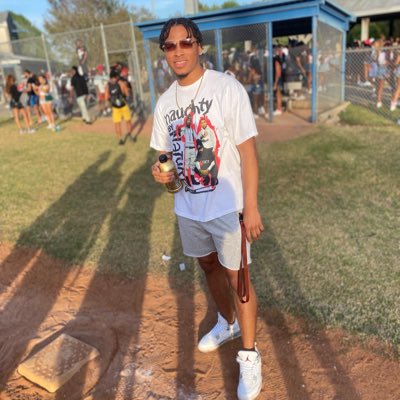 Tarez♠️ tweet media