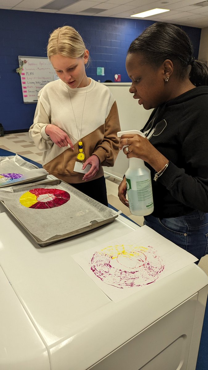 Mrs_Milton22's tweet photo. Have you noticed a new face in some of our photos? We've had the pleasure of hosting, Miss Israel, a KSU student teacher. She has been running our classroom &amp; gaining important experience to become a future teacher! 📚🚀 #functionalcurriculum #transitionskills #KSUalum #Room104 https://t.co/VBh2rU3FYZ