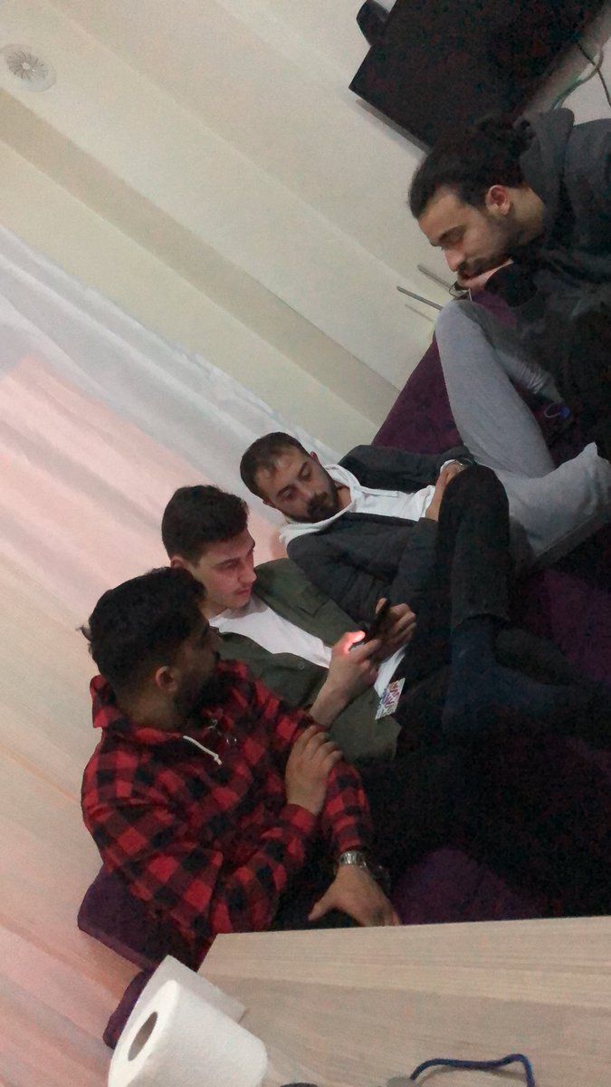 Buraksaticilar's tweet photo. @picvsco @taylanozgursen @Ordersoull @xserhata10  Kedigiller. https://t.co/yEz0A9Nhpc