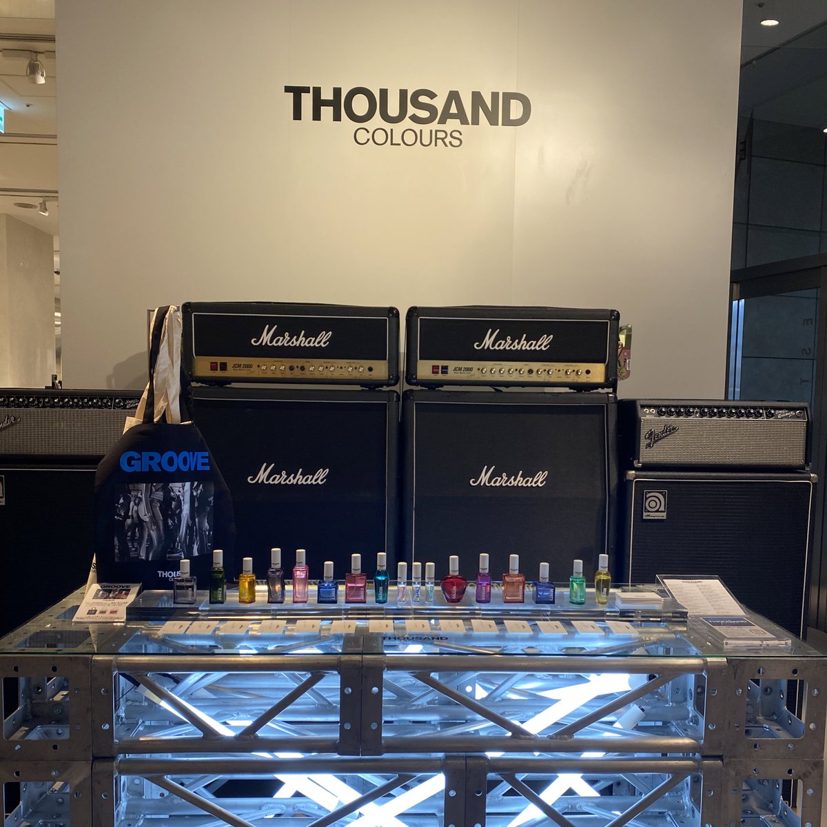 _19990120's tweet photo. ESTNATION 六本木でやっていた POP UP へ行ってきました
はじめてTHOUSAND の香水を買いましたが、世界観やストーリー、ボトルのカラーまでお洒落でした
そして環境問題や社会問題に焦点を置いてるところにも惹かれました
#THOUSANDCOLOURS
#サウザンドカラーズ
#お洒落さんと繋がりたい
#日常垢 https://t.co/BhEqNveQfS