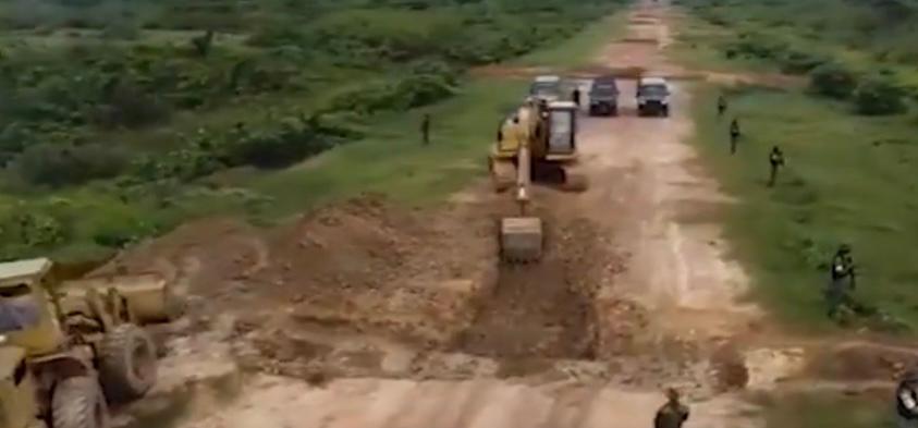 Operación Escudo Bolivariano 2022 "Relámpago del Catatumbo" contundentes y con la fuerza del rayo destruiremos todas las pistas TANCOL en el estado Zulia! Venezuela se hará respetar!