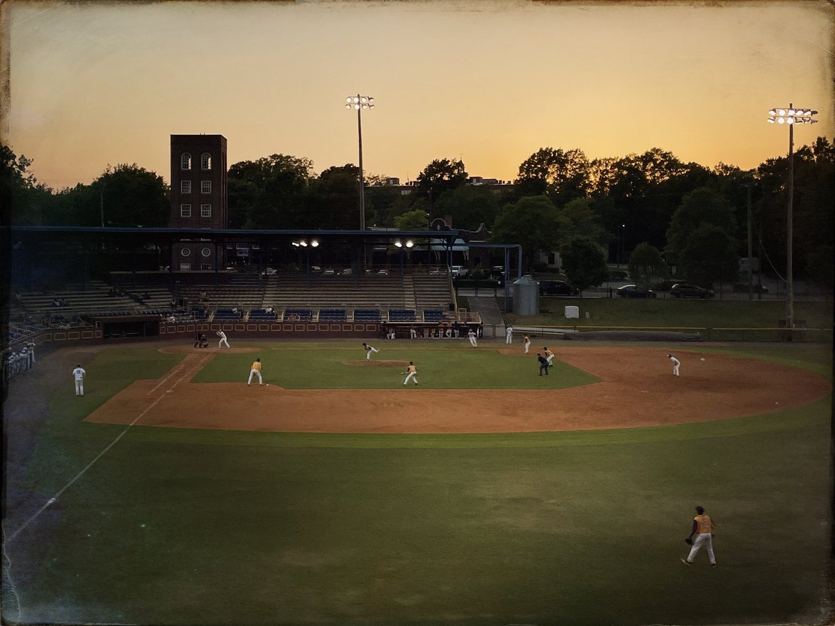 Varsity <a href="/RHSBASE/">Riverside Baseball 🏴‍☠️</a> v. DSA at the old DAP