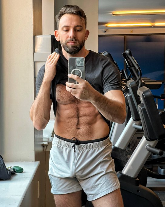 Late work out https://t.co/fQaJoX1Vnn