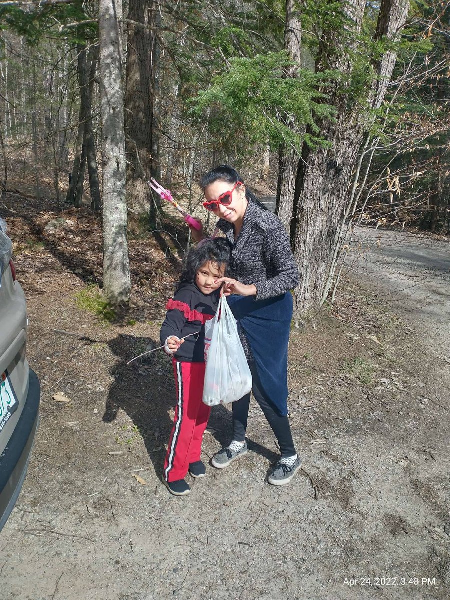 SadieTheKnight's tweet photo. #LitterChallenge2022 April 24

The #NH Litter-picker-uppers raided and cleaned up #MadisonBoulder #RedstoneQuarry #LowerFalls #Kancamagus #Conway #NorthConway #Albany #Moultonborough #Ossipee #NH

Keepin' New Hampshire beautiful ♻ https://t.co/2ZEyZSYz8R