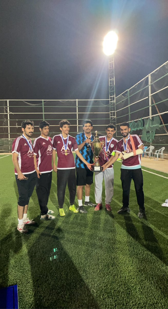 Mazen_G11's tweet photo. الف مبرووووك لفريق التايقرز حصوله على بطولة المملكة الرمضانية بالدوادمي يستاهلون قدموا مستوى كبير من بداية البطولة حتى النهائي بقيادة الكابتن @majed_al7arthy1 و زملائه اللاعبين 

اثبتوا للجميع جدارتهم بالمركز الأول 🏆🥇

#الدوادمي 
#رمضان 
#بطولة_المملكة_الرمضانية https://t.co/InKKqUEQkt
