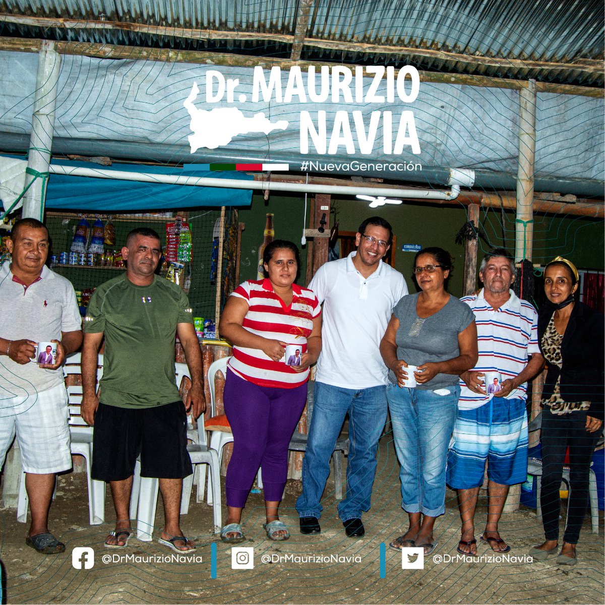 MaurizioNavia1's tweet photo. Dialogamos con los vecinos de Chacras Adentro, Río Chico sobre lo imprescindible que es generar iniciativas que apoyen la producción de las parroquias de #Portoviejo. Junto al productor local lograremos #LaCiudadQueSoñamos #DrMaurizioNavia #NuevaGeneración #AhoraLoMerecemos https://t.co/OUtPaVfczH