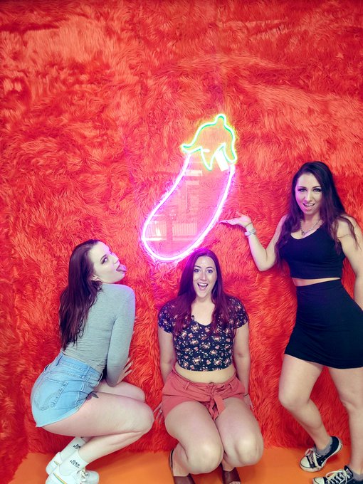 I love these girls @DakotaCharms @BetchSquad2 https://t.co/iIYHiFVCQZ<a class="tags" href="/tag/dakotacharms">@dakotacharms</a><a class="tags" href="/tag/betchsquad2">@betchsquad2</a>
