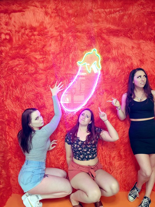 I love these girls @DakotaCharms @BetchSquad2 https://t.co/iIYHiFVCQZ<a class="tags" href="/tag/dakotacharms">@dakotacharms</a><a class="tags" href="/tag/betchsquad2">@betchsquad2</a>