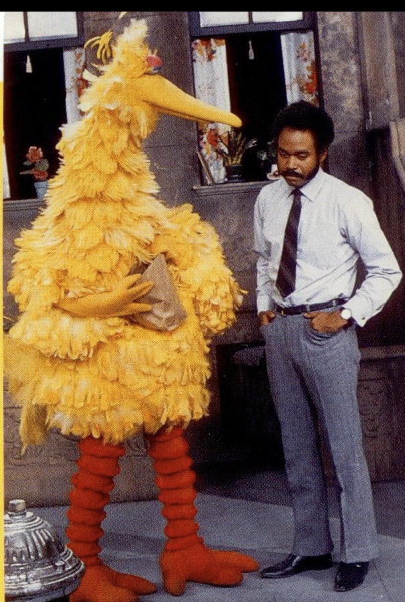hollyrpeete's tweet photo. Missing my daddy today 💛💚 #MattRobinson 
#OG #OriginalGordon
#SesameStreet https://t.co/nKBzF0ZEps