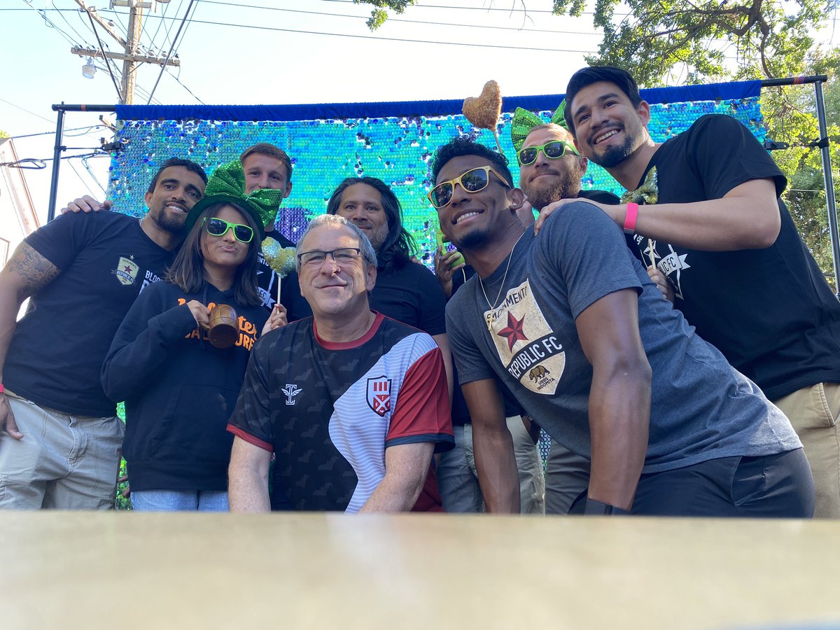 Braving the shave for <a href="/StBaldricks/">St. Baldrick's Foundation</a>!

Hit the link below to donate to pediatric cancer research.

🔗 bit.ly/3ELXRkn