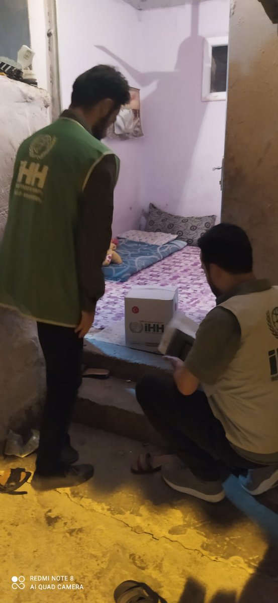 #Ramazan 2022
Silopi İHH, ilçe merkezinde yaşayan ihtiyaç sahibi ailelere kumanya emanetlerini ulaştırmaya devam ediyor. #silopi #sirnak <a href="/sirnak_ihh/">Şırnak İHH İnsani Yardım Derneği🟢</a> <a href="/ihhsilopi/">ihhsilopi</a>