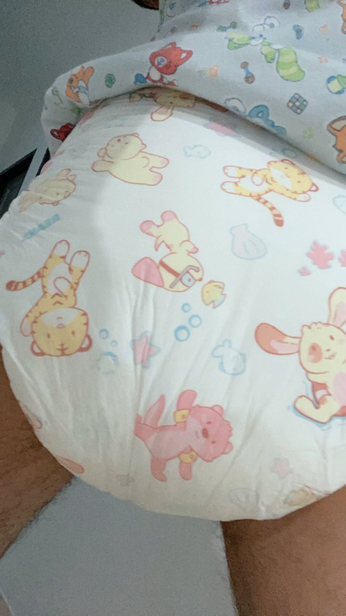 Stormbaby2's tweet photo. #Adbl #adultbaby #indiapers #diapers #adultonesie #onesie #romper #adultdiaper #diaperlover #abdldiapers #ageplay https://t.co/WhcS5xl5zw