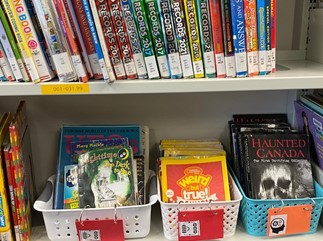 SandraDueck's tweet photo. Student led conferences: showing their parents what they're learning in the library. See more here: https://t.co/2U4E3kcSdn https://t.co/zLiRRe8W42