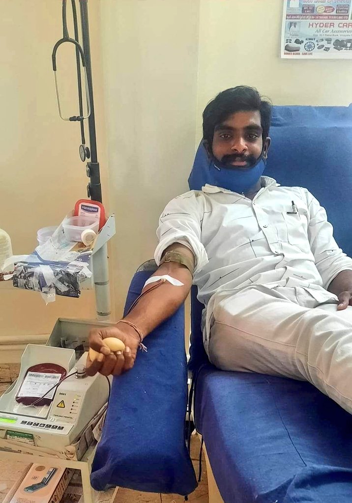 KKRBLOOD's tweet photo. 15,281

https://t.co/Ue8XGRT8sg

Shekhar Sir Donated B+VE Blood For A Needy Patient In An Emergency @ Bruhada Blood Bank Of Kadapa
 
Thank You Shekhar Sir

From Team
Khoon Ka Rishta_KKR
Time 02:30 PM
22/04/2022

Next Available Date After Three Months i.e, 23/07/2022 https://t.co/0AkJZTb6bu