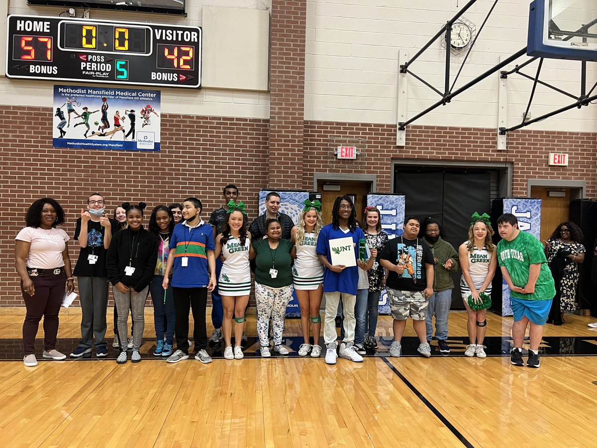 untelevar's tweet photo. We were honored to be invited to attend Jaylenโs high school celebration for his acceptance to our program! Thank you @UNTsocial for making inclusion a reality. @UNTHPS @UNT_COE @UNTPrez @UNTAdvancement @UNTAlumniAssoc @UNTResearch https://t.co/JyscjsDHbw