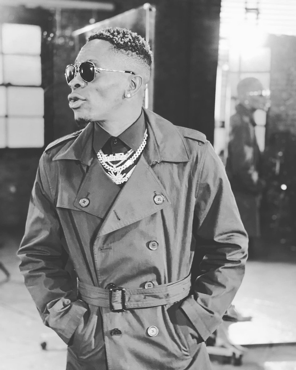 shattawalegh's tweet photo. Am about to drop my #ONGOD riddim for the streetz ..So get ready !!! https://t.co/zymG3RLwUq