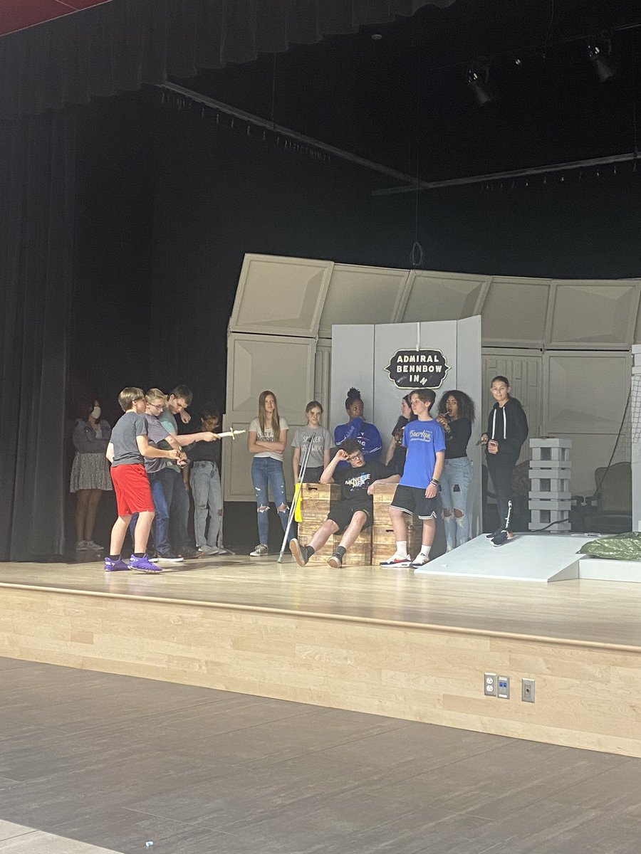 Amanda Carlton tweet media