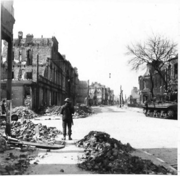 RobertGlenniePT's tweet photo. Not the best quality, but to the right is one of 44th RTR’s DD tanks in Bremen.

Sgt Crocker took the photograph #OTD 26 April 1945.

44th RTR had a relatively quiet day, with the infantry finding ‘little use for the tks’.

IWM BU 4429 #44RTR #4Armd #SWW #History #WW2 https://t.co/C48j1dsvLv