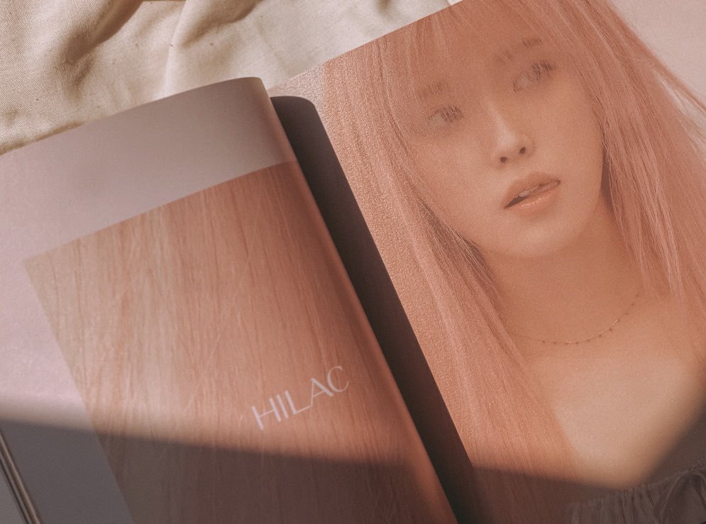 sesaranghaee's tweet photo. Huwag naman sana kayong halos sabay
mag-comeback jebaaal. 🥺🤧😅💸
#Jidong #Sedong https://t.co/zIqgdiwbLO