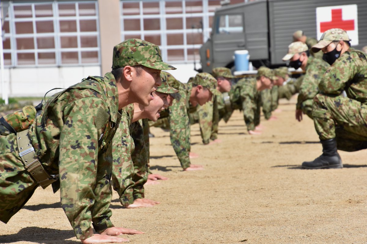 旅団レンジャー訓練①】 第12旅団は、高田駐屯地において集合訓練