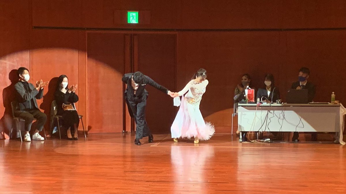 alltmubdc2023's tweet photo. いよいよ本日18:00より、南大沢文化会館にてダンスパーティーを行います！💃💃🎉
サークル紹介やステップ講習会に来てくれた人はもちろん、体験会の参加回数が０回の人も大歓迎です！！
皆さんのご参加、心よりお待ちしております☺☺ https://t.co/ZqxsllOUO7
