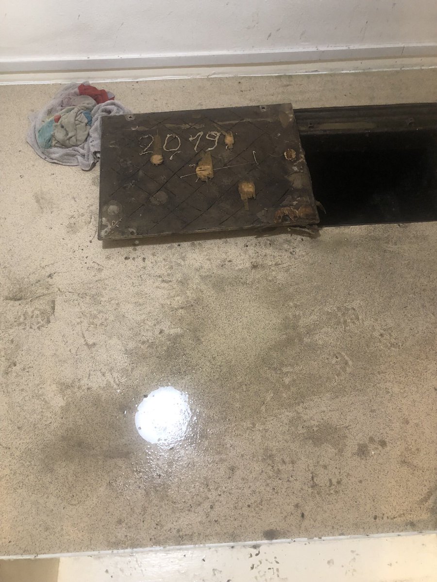 Mattella3's tweet photo. @Ombuds I have been living in a property with a manhole in my house, this manhole leak raw sewage I have complained to Westminster council and they do not listen or even care. https://t.co/VGJCpgLCBw