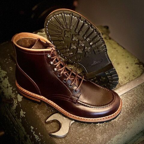 GeneralStoreBl1's tweet photo. Pike Brothers https://t.co/txqkamjFfx
1.1928 Newsboy Cap Smoke Grey
2.1967 Sports Tee Alcatraz Blue
3.1953 Mechanic Bib 11oz Metal
4.1947 Hunting Boot Brown
Pike Overallを上手にコーディネイトしてください。
#Newsboycap #Bordertee #Overall #Huntingboot https://t.co/L9lrOz8fhG