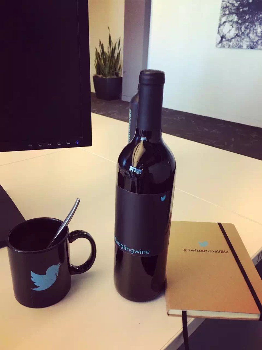 I had my onsite interview on Twitter’s 10th birthday and today marks my 6th #Twitterversary ! What an amazing journey and I love the people around me so much. We will go through uncertainties, changes, new challenges, excitement, growth all together like we always do!