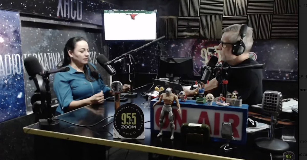 WendyAvilesR's tweet photo. Hoy estuve en #ReporteWiki de @zoom95fm hablando sobre el caso de #DebanhiEscobar, buena charla con @carlosapariciog y con todo el “crew”. Gracias por la invitación.
#NiUnaMas https://t.co/IysLT66Su7