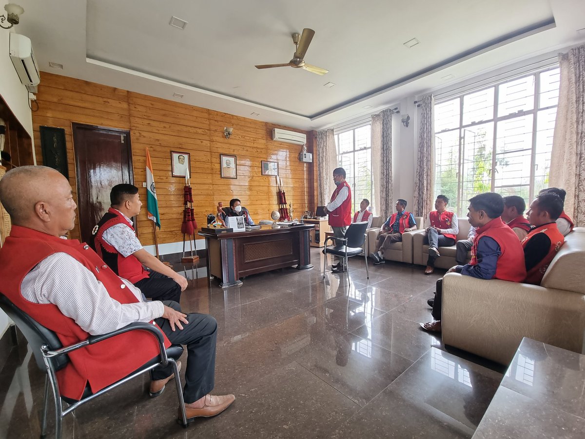 jacob_zhimomi's tweet photo. Had a constructive interaction with Aghunaqa GB'S union,Niuland district.
Assured my cooperation to them in bringing about socio-economic progress in the district and sought the same from them.
@narendramodi
#unity4development #Niuland https://t.co/ZD7ddRmLST