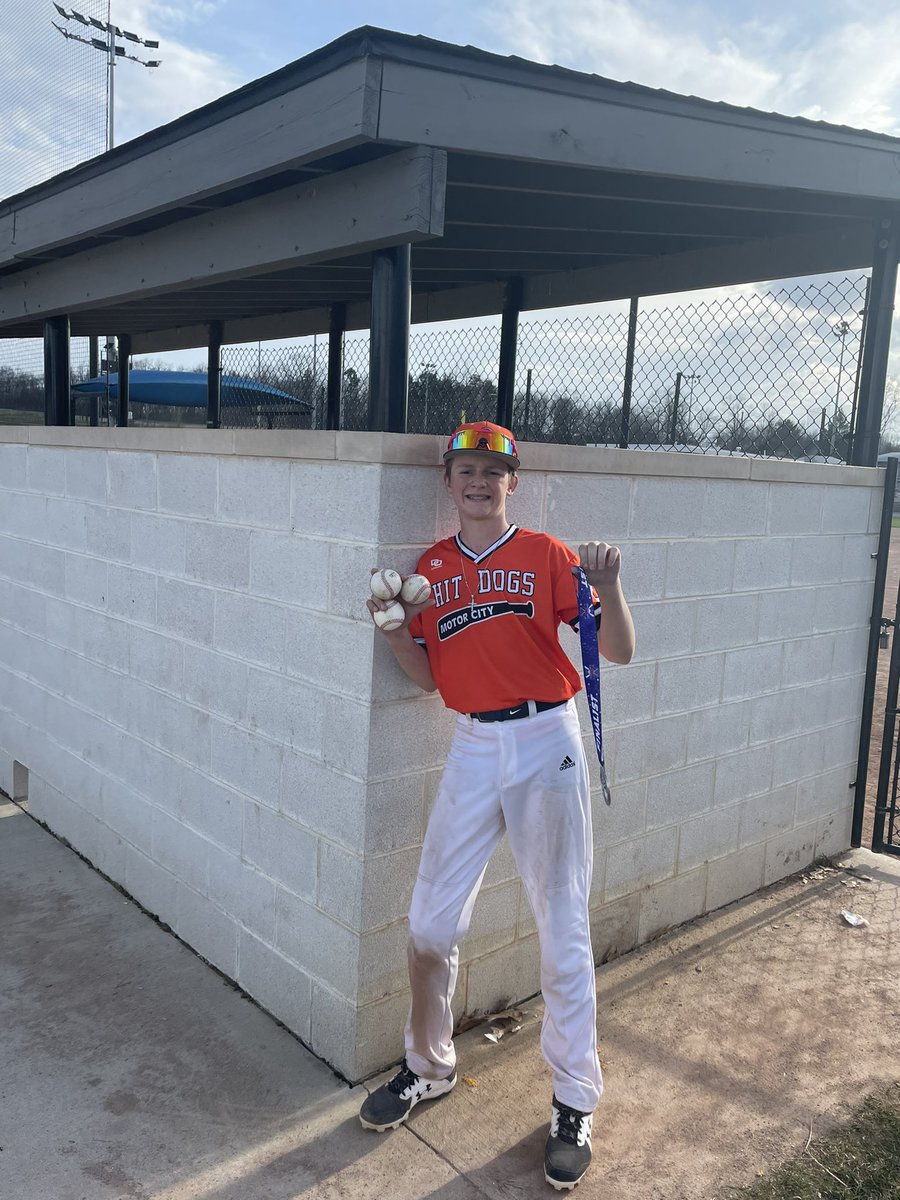 baker_katie_'s tweet photo. Motor City Hit Dogs Justice 11U were runners up this weekend at the Legacy. The team had 8 home runs over the weekend. Reid had 3 HR’s bring his season total to 7. ⚾️🔥 Lots of great baseball this weekend! @bluejaysjustice  #11U #motorcityhitdogs https://t.co/Y456fIzTJn