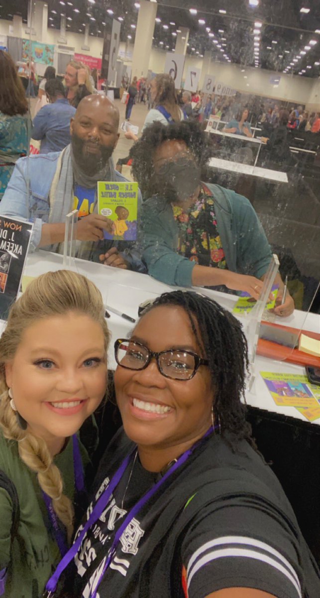 BaneLibrary's tweet image. It’s our first time at TLA and our first day we got to visit with diverse authors that have all made the CFISD Ribbon Reads list! @JGDillard @AngelaJoyBlog @brownbookworm @diversebooks  thank you @cdiazcfisd for the opportunity 🤗 @CyFairLibraries @LeopardLibrary