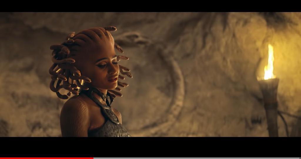 TradeCastles's tweet image. Did I just bought #ToxicSkull which looks similar to Medusa in @amazon new advertisement for glasses? @ToxicSkullsClub Our NFT just came alive!! ❤️❤️❤️ Forever Toxic Skull!! 💎