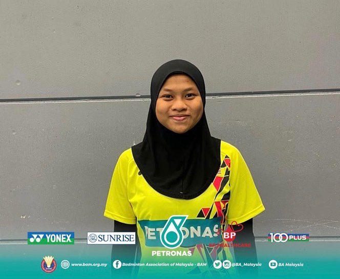 BA_Malaysia's tweet photo. RESULTS: #BAC2022

Qualifying R1

Group C

#MAS🇲🇾 Siti Nurshuhaini def. #HKG🇭🇰 Saloni Mehta 21-17 16-21 21-18

#DemiMalaysia
#BadmintonMalaysia https://t.co/QsyKcLYTXO