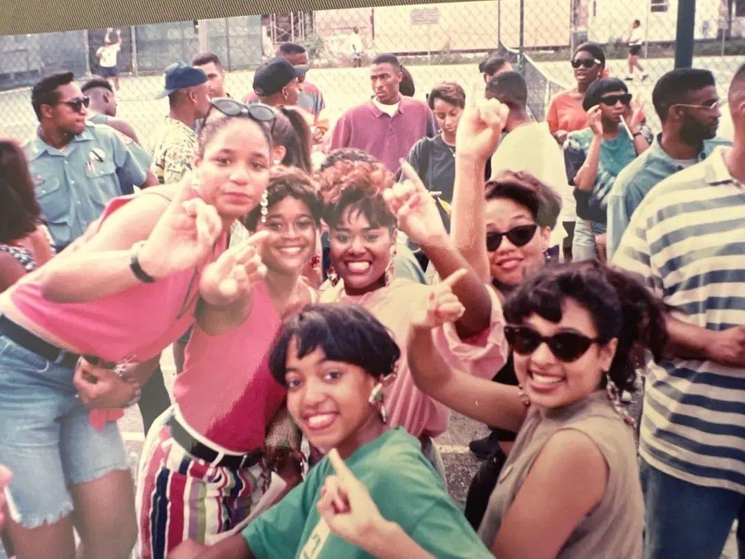 Look what someone gave me on Saturday! A flashback to 1991 when the DU AKA’s visited our sisters at XU. 💕💚 Man, I look so young! <a href="/aka1938/">BetaUpsilonAKA</a>