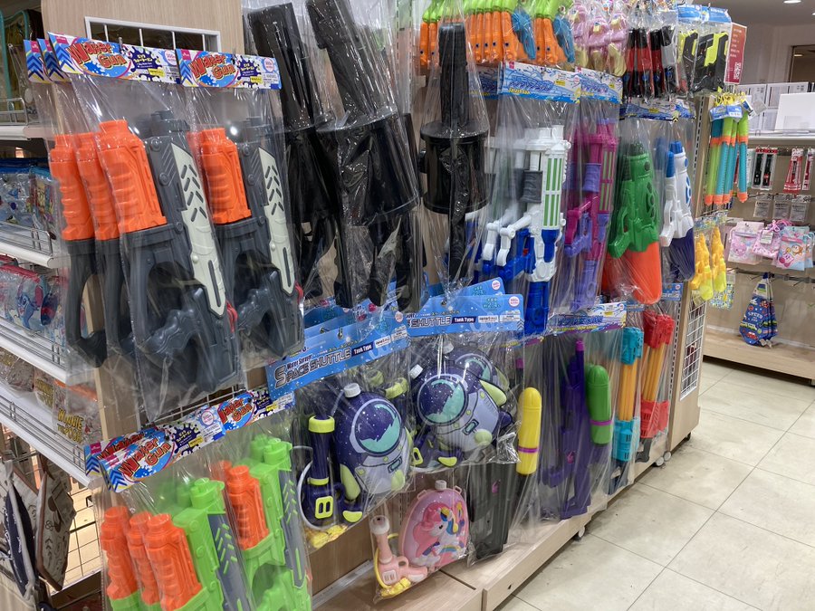 ダイソー水鉄砲で500円のモデル一覧 飛距離は何mや水容量は ふぁんふぁんニュース
