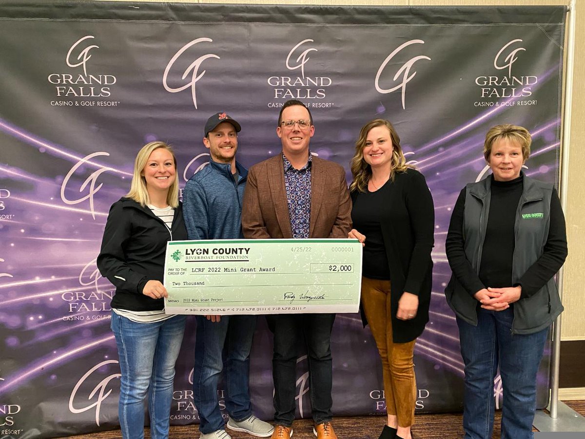 Lester Fastpitch tweet media