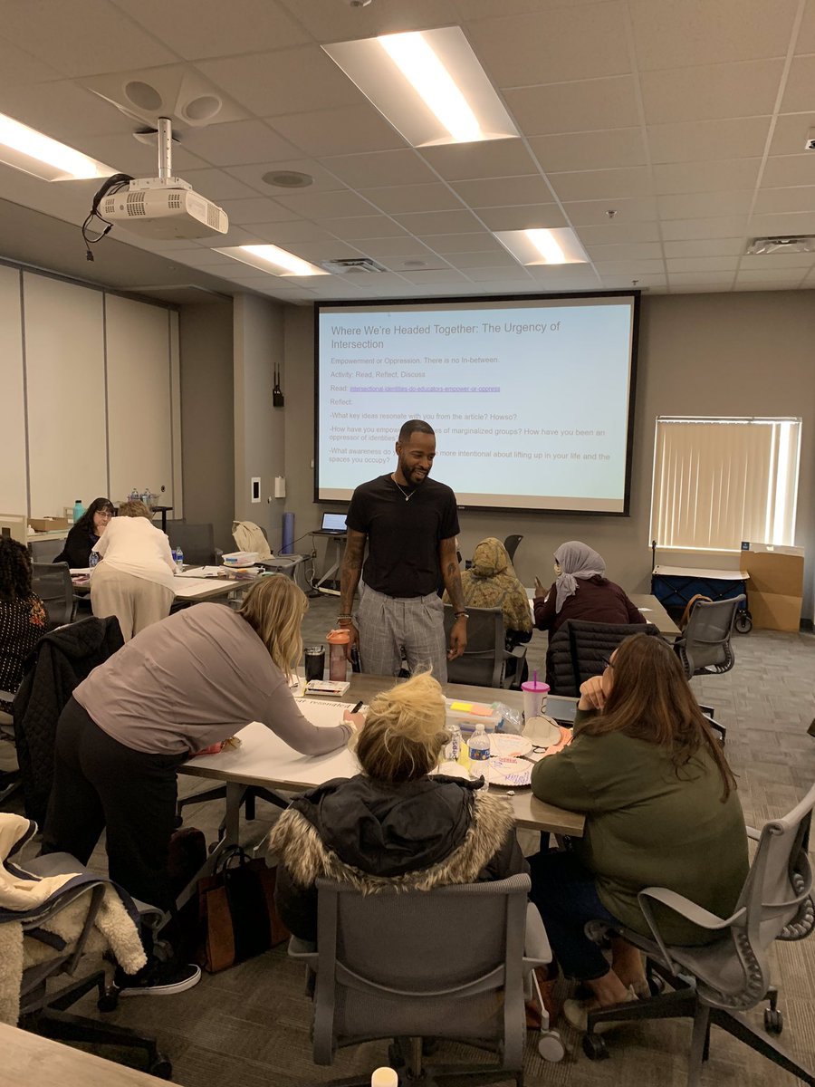 Carolyn Cherry tweet media