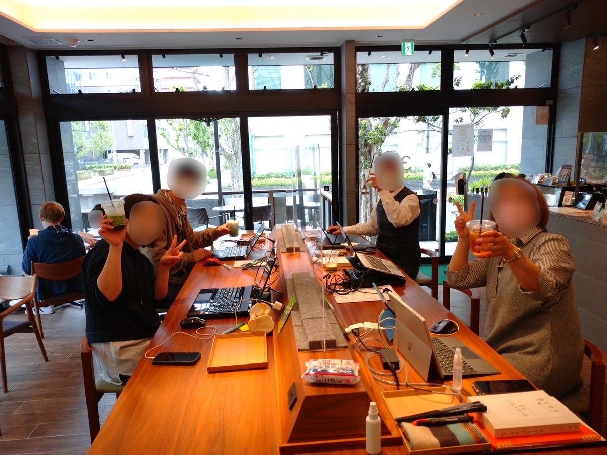 affiLab_info's tweet image. 【トピックス】

九州支部で、
『テラスcafeでおしゃべり作業会』が行われました！

風通しの良いテラスカフェで
優雅なひとときを過ごされたようです✨