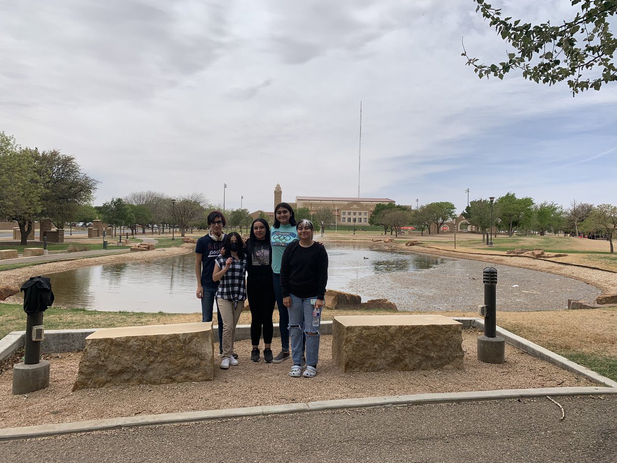 Congratulations to <a href="/MarisselaGodin4/">Marissela Godinez</a> and to Coach Desrosiers’ students for representing <a href="/SanElizarioHS/">San Elizario High School</a> at regionals in Lubbock. They did a great job! 🦅
