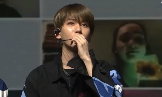bbhthrowback's tweet photo. 200426 #SuperM_BeyondLIVE
Q: What do Baekhyun want to achieve before you turn 30?
A: I'm recently trying to do Pilates
#백현 #BAEKHYUN @B_hundred_Hyun @superm https://t.co/bZUYxZZKie