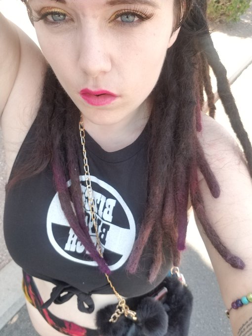 Been that bitch, still that bitch, will forever be that bitch. https://t.co/9mK4Jv9xOw<a href="/tag/sellingcontent"class="tags"><span>#sellingcontent</span></a>